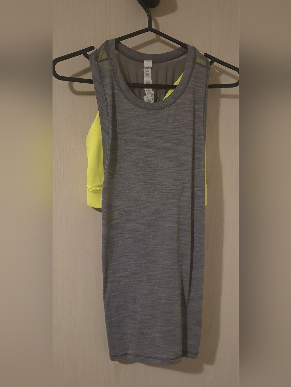 Lululemon Work The Circuit Tank Heathered Slate / Ray Size 4 Built-In Bra